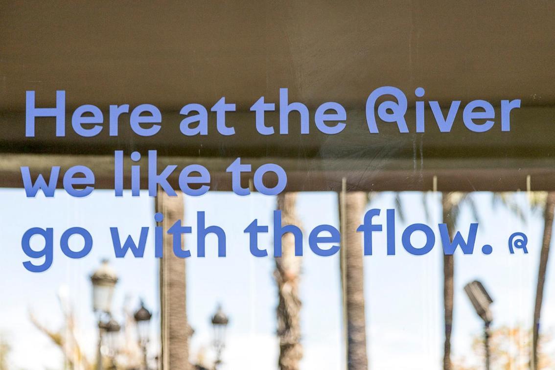 بيت شباب The River فالنسيا المظهر الخارجي الصورة